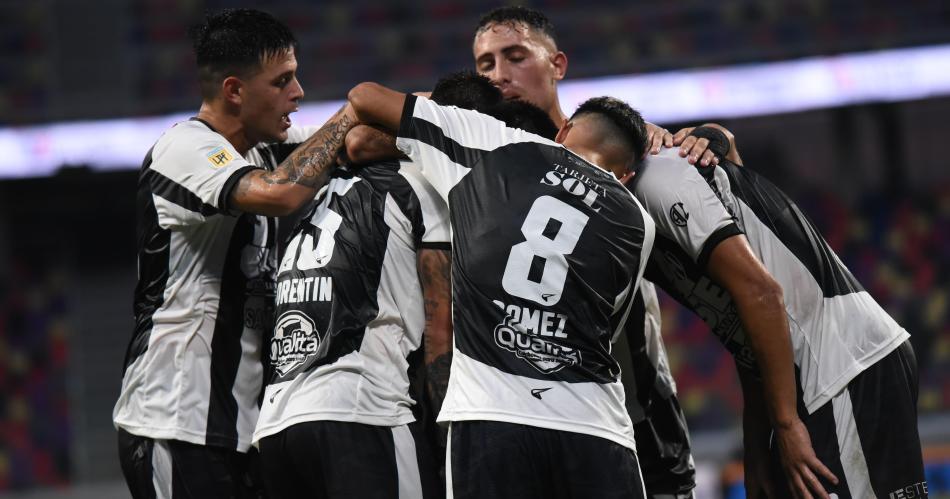 Reconstruir la fortaleza en casa el gran objetivo que persigue Central Coacuterdoba