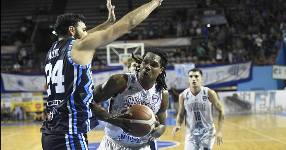 SUPERIOR Quimsa venció con autoridad a Peñarol en Mar del Plata