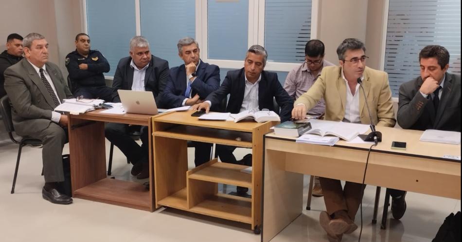 Estaacute lindo para robar hoy- las insoacutelitas charlas de los piratas disfrazados de policiacuteas en la R9