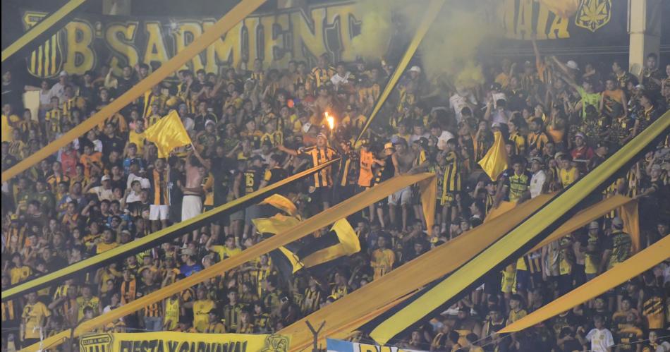 Mitre empatoacute en el 8 ante el liacuteder Gimnasia