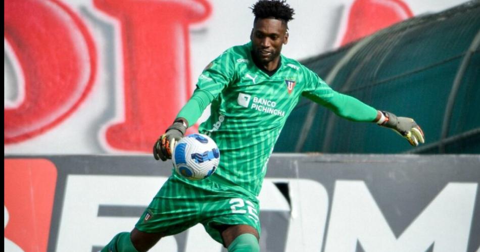 AUSENCIA Alexander Domínguez arquero titular de Liga de Quito no podr� estar el jueves ante Central Córdoba