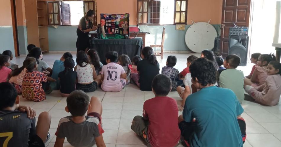 Desde el arte de los tiacuteteres tambieacuten se insta a la prevencioacuten del dengue