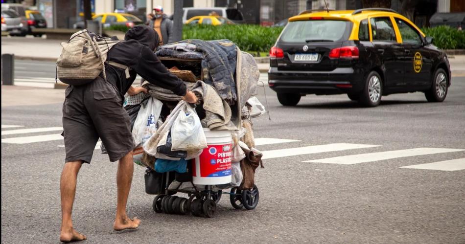 La pobreza bajoacute de 529-en-porciento- del primer semestre 2024 a 381-en-porciento- del segundo