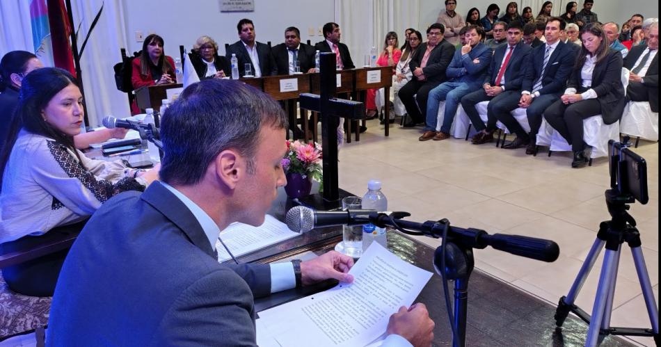 Viacutector Araujo- Este antildeo se va a inaugurar el nuevo hospital