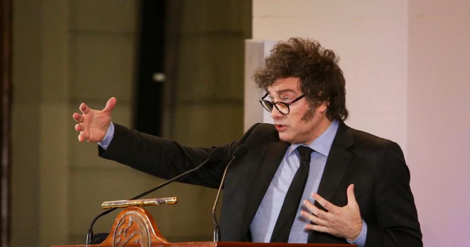 Casi 450000 empleados registrados dejaron de aportar a la seguridad social en el primer antildeo de Milei