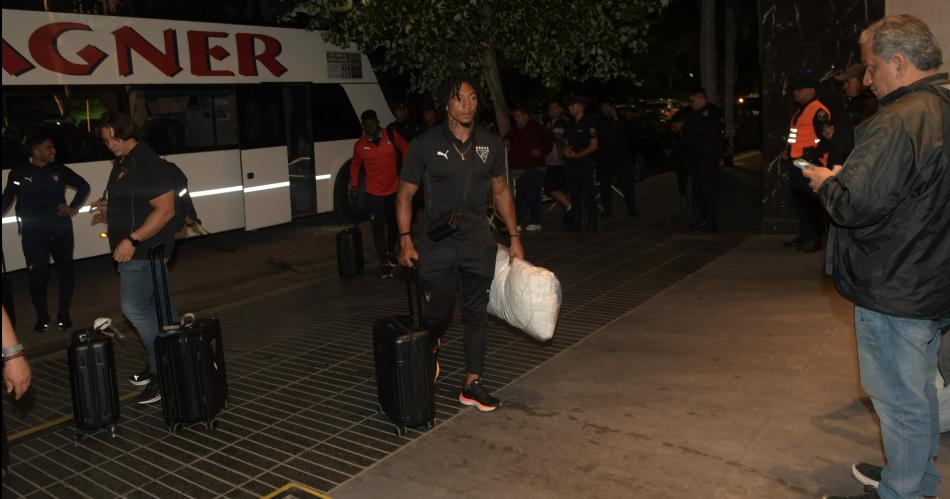 Llegoacute a Santiago la Liga de Quito rival de Central Coacuterdoba