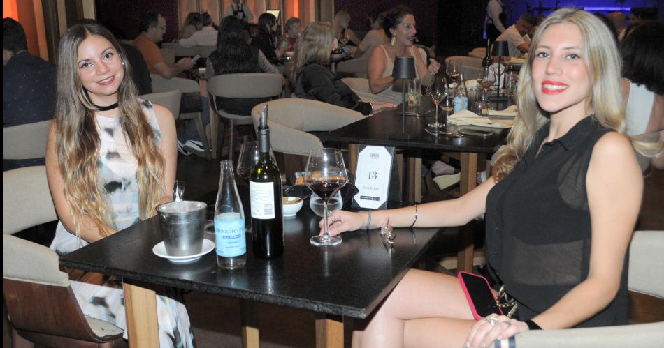 EY LLEVOacute A FITO PAacuteEZ A ZAMBRA