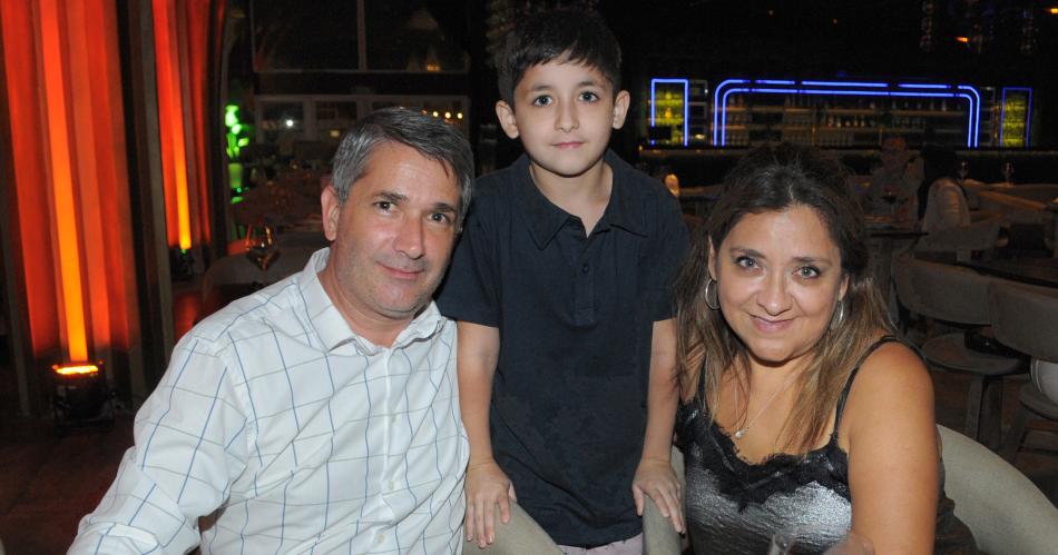 EY LLEVOacute A FITO PAacuteEZ A ZAMBRA