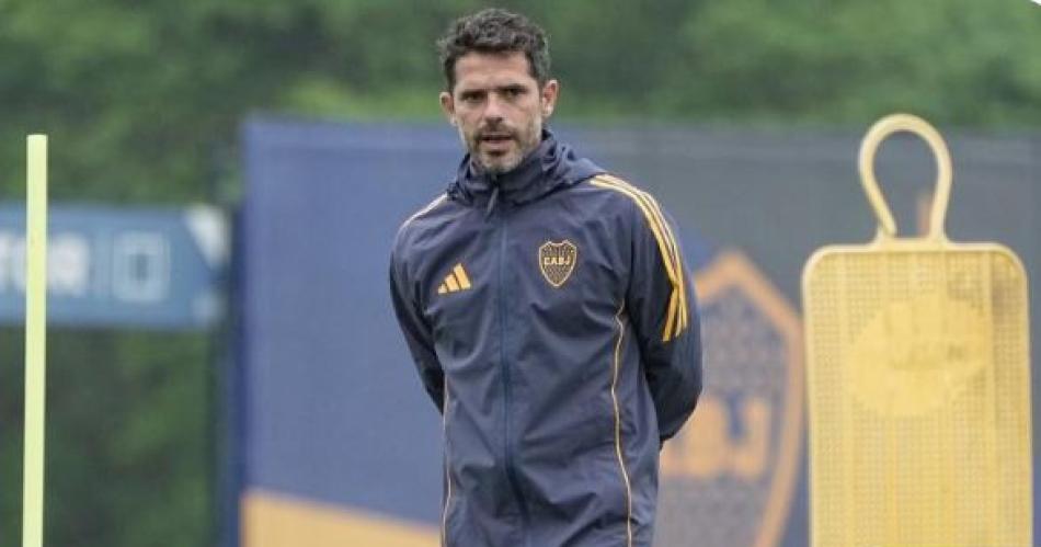 Gago evaluacutea meter dos cambios ante Barracas