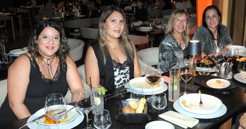 EY LLEVOacute A FITO PAacuteEZ A ZAMBRA