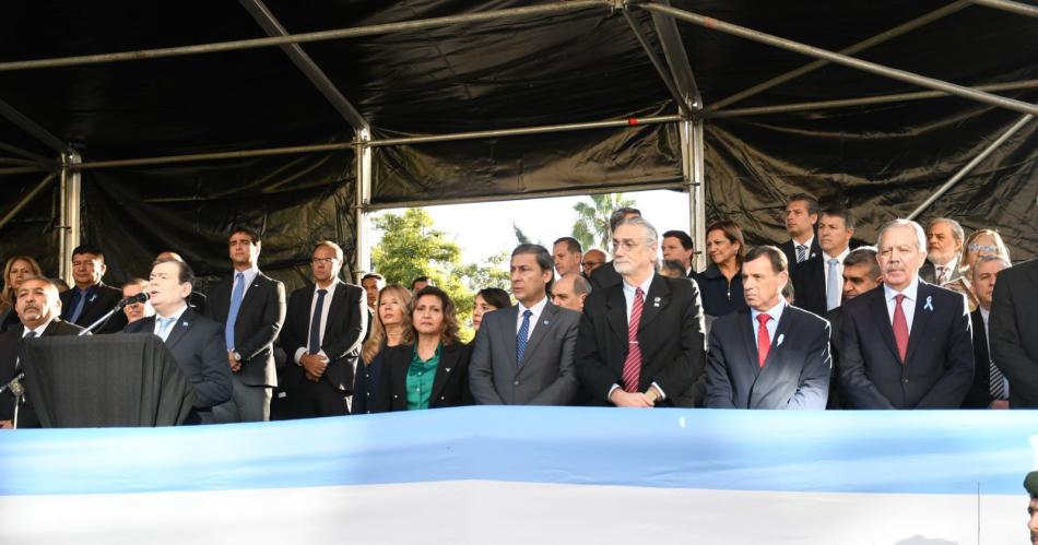  Fuentes resaltó el 2 de abril como un día de memoria y de pertenencia de las islas al territorio argentino