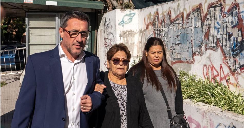 Las hermanas de Diego estuvieron acompañadas por el abogado defensor