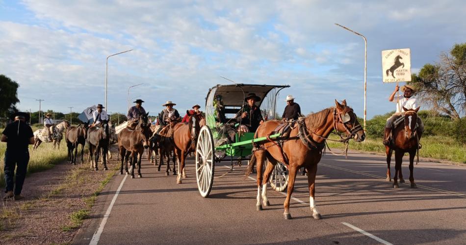 Tras un largo recorrido a caballo en un muy duro viaje muchos lloraban muy emocionados