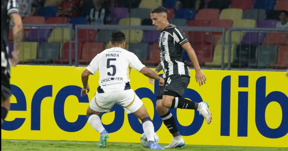 DESAFÍO Braian Cufré cumplió el jueves por el sector izquierdo pero mañana en Santa Fe sería preservado ya que el viaje a Río est cerca