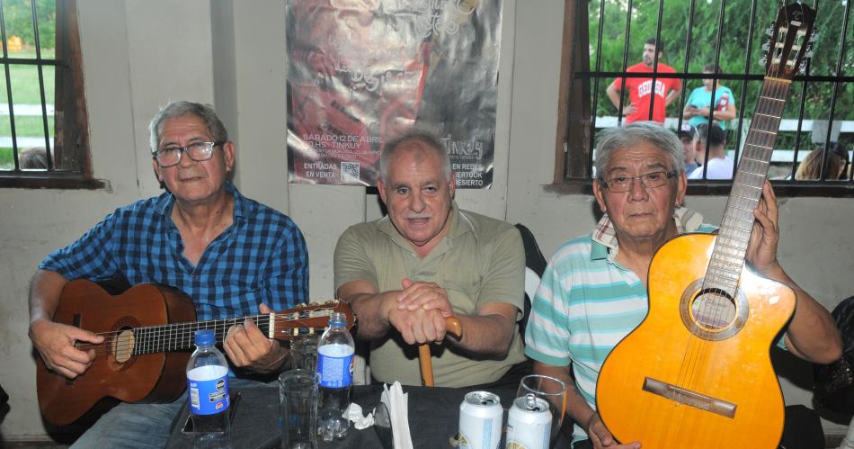 UNA PENtildeA SOLIDARIA ABRAZOacute A NATALIA LAINI