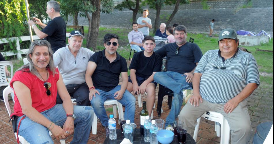 UNA PENtildeA SOLIDARIA ABRAZOacute A NATALIA LAINI