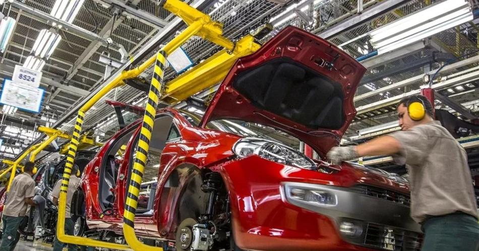 En marzo la producción nacional de vehículos fue de 41565 unidades