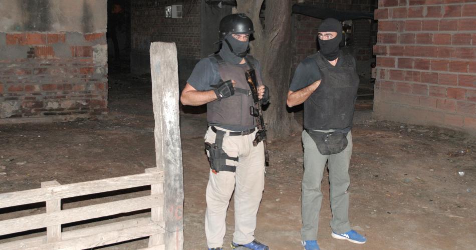 REDADAS Las casas fueron requisadas por los efectivos policías y los barrios fueron peinados en busca de los hermanos Díaz