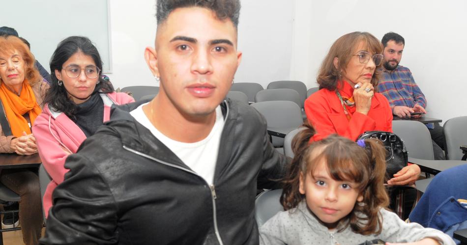 PRESENTACIOacuteN DE LIBRO EN LA UNSE