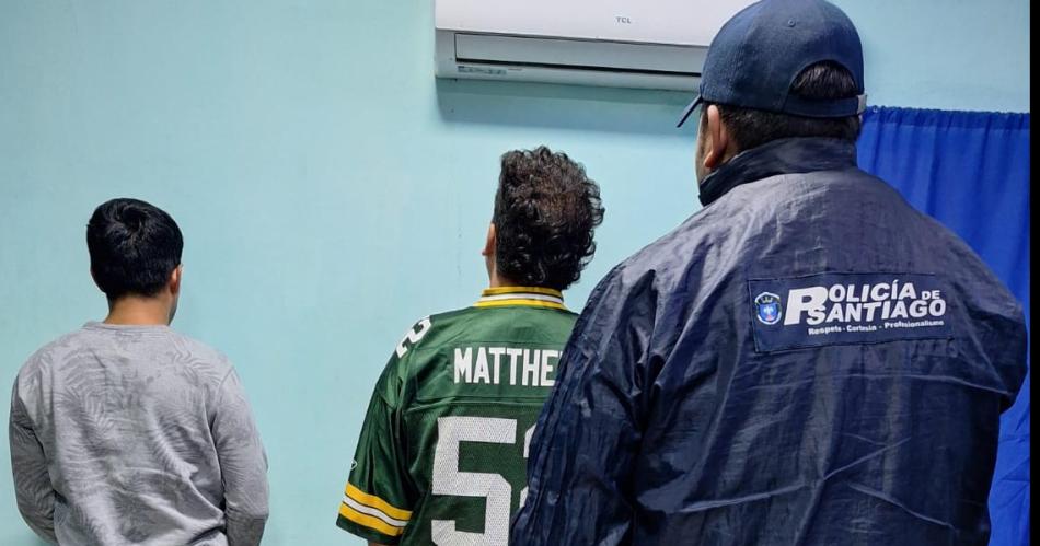 Detienen a dos sujetos por vender celulares de alta gama en un local bailable Foto- Relaciones Policiales