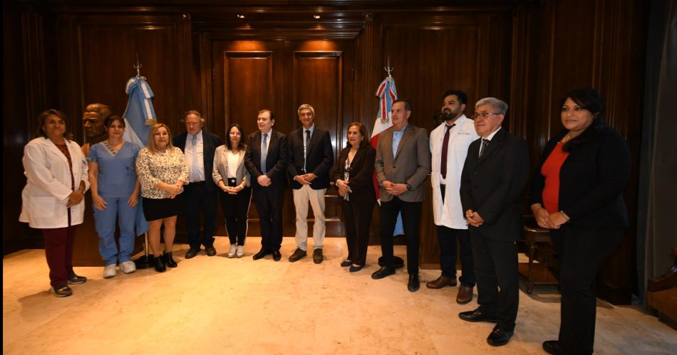 Zamora recibió autoridades de Coaniquem Chile (Foto- Prensa de Gobierno)