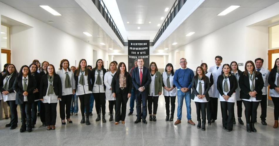 Zamora inauguroacute obras y entregoacute viviendas sociales en Los Telares