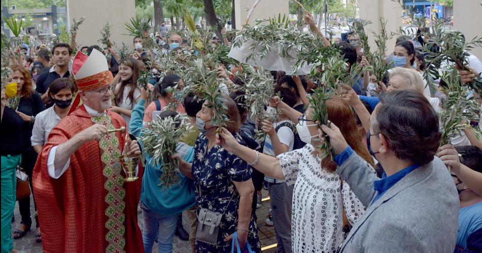 EMOTIVO La bendición de Ramos se realzar� el próximo domingo en todas las parroquias