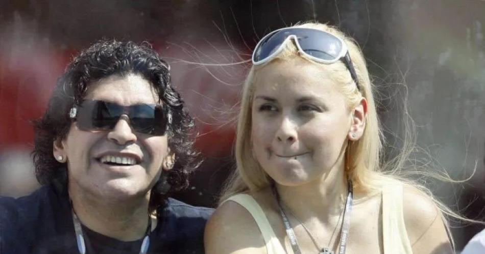 Lo teniacutean secuestrado- Veroacutenica Ojeda rompioacute en llanto en el juicio por la muerte de Maradona