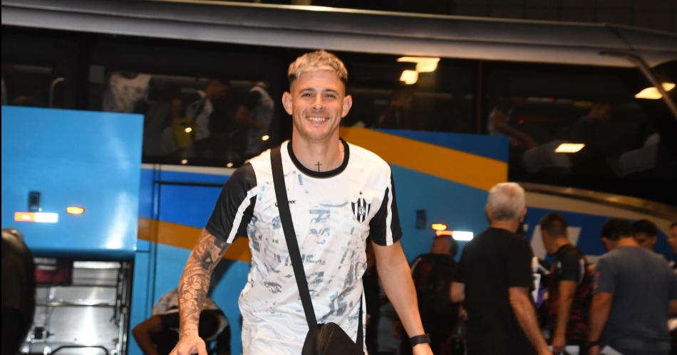 iexclHola Riacuteo- Central Coacuterdoba ya estaacute en Brasil y De Felippe arma el once