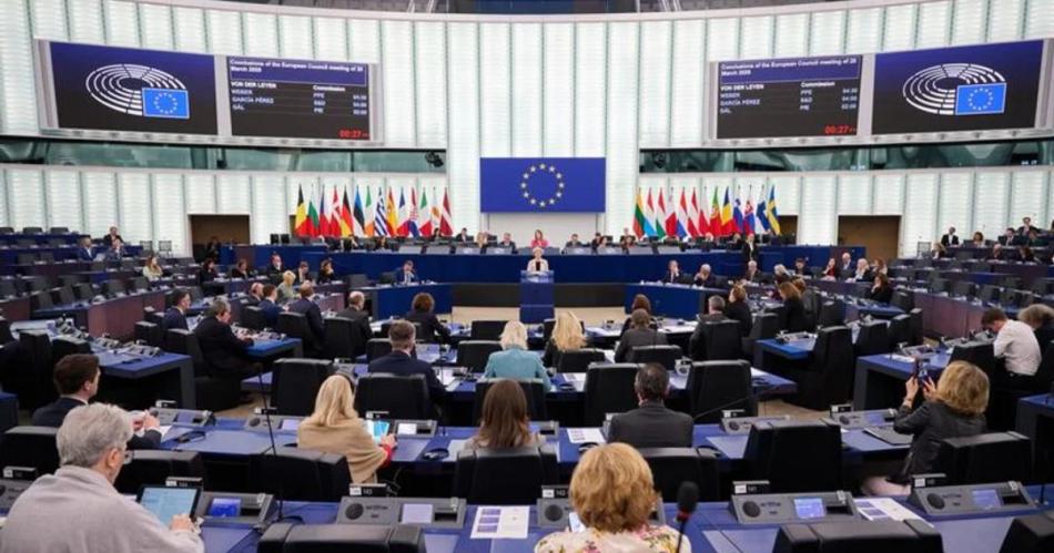 La Unión Europea aprobó el primer paquete de medidas en represalia a los aranceles de EEUU