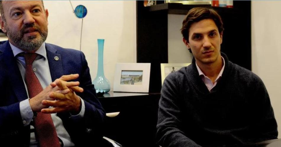 El Dr Pedro Simón fiscal Federal junto con su secretario Martín Basb�s Turk