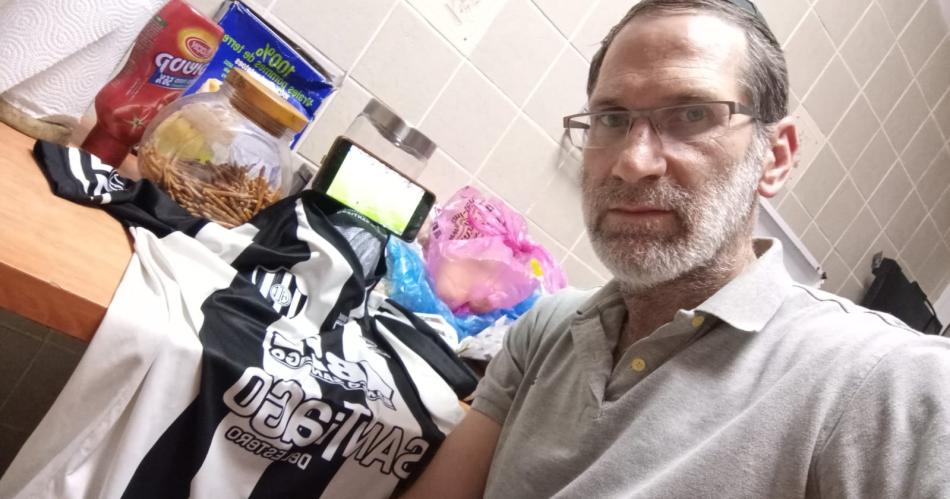 Matías Mondschein comunicador social santiagueño radicado desde hace años en Raanana (Israel)