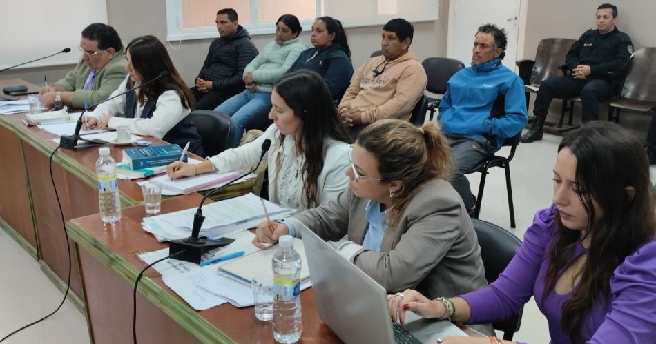 VEREDICTO DIFERIDO- La decisión final es potestad del tribunal Mientras Dengue y sus hermanos cruzan los dedos con el fantasma de una condena sobresaltndolos