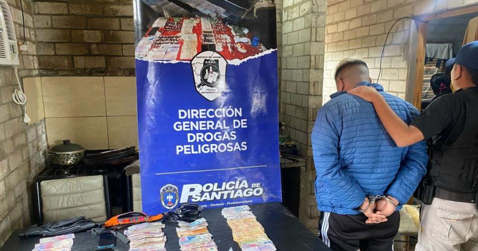 Durante el operativo se secuestraron diversas drogas teléfonos celulares y dinero en efectivo