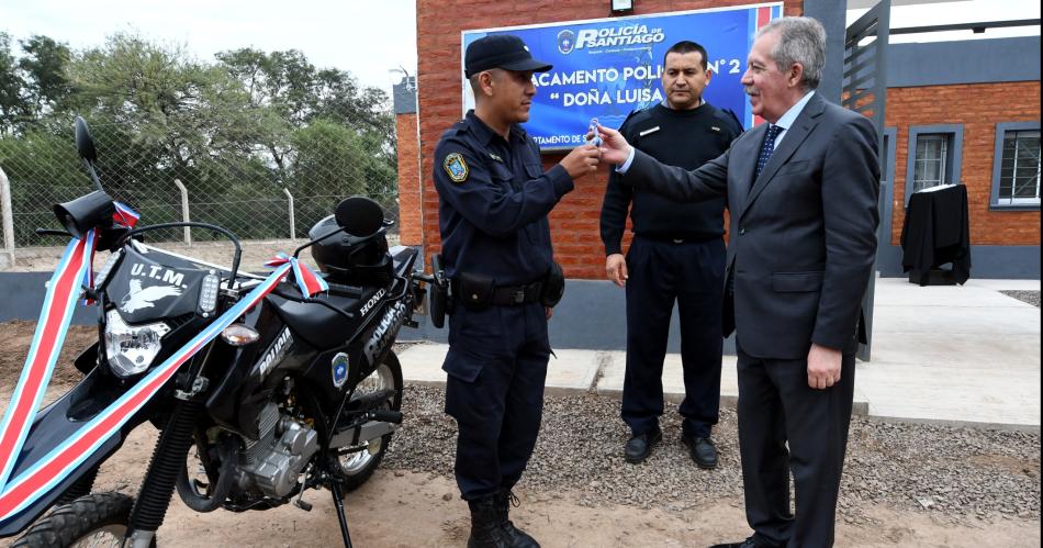 El Jefe de Gabinete inauguroacute un Destacamento Policial en Dontildea Luisa