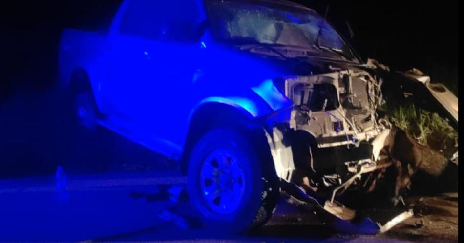 Moto sin luces provoca choque de dos 4x4 y muerte de conductor