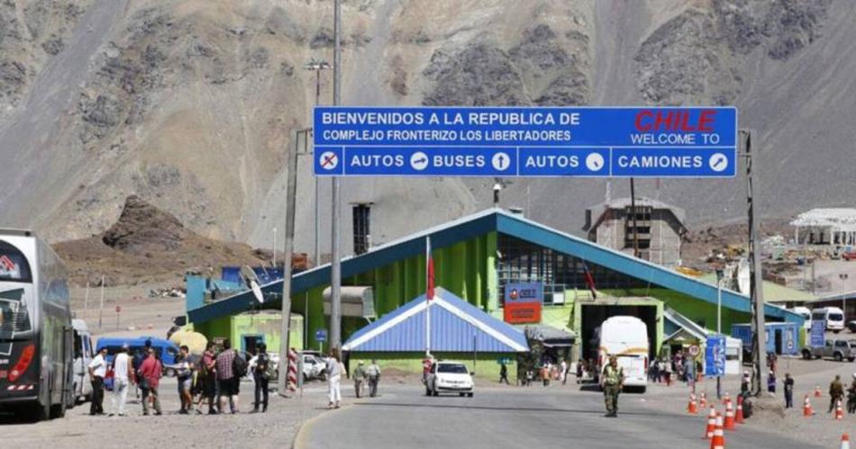 El personal de Aduana anunció un paro de cuatro días  Foto- Google