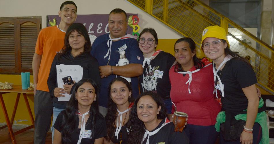 ENCUENTRO DE JOacuteVENES EN EL COLEGIO FRANCISCANAS