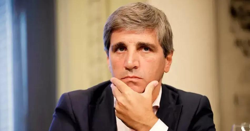 CAPUTO El ministro anunció la salida del cepo cambiario desde mañana