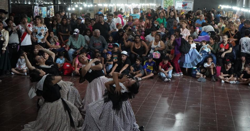 Concretan exitoso 2deg Encuentro cultural Entre danzas y canto