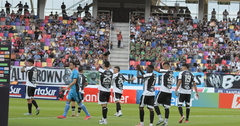 Central Coacuterdoba lo buscoacute pero no pudo y cayoacute ante el Globo