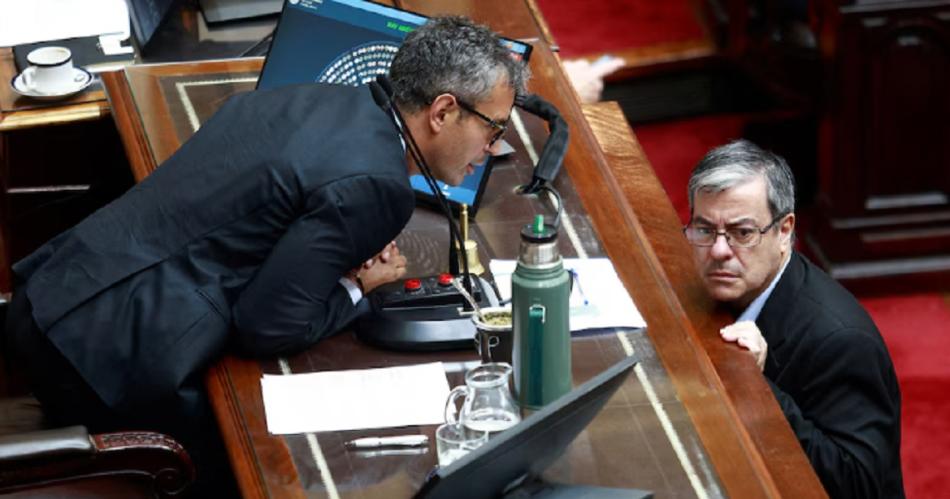 Martín Menem y el jefe del bloque peronista Germn Martínez Foto- Infobae