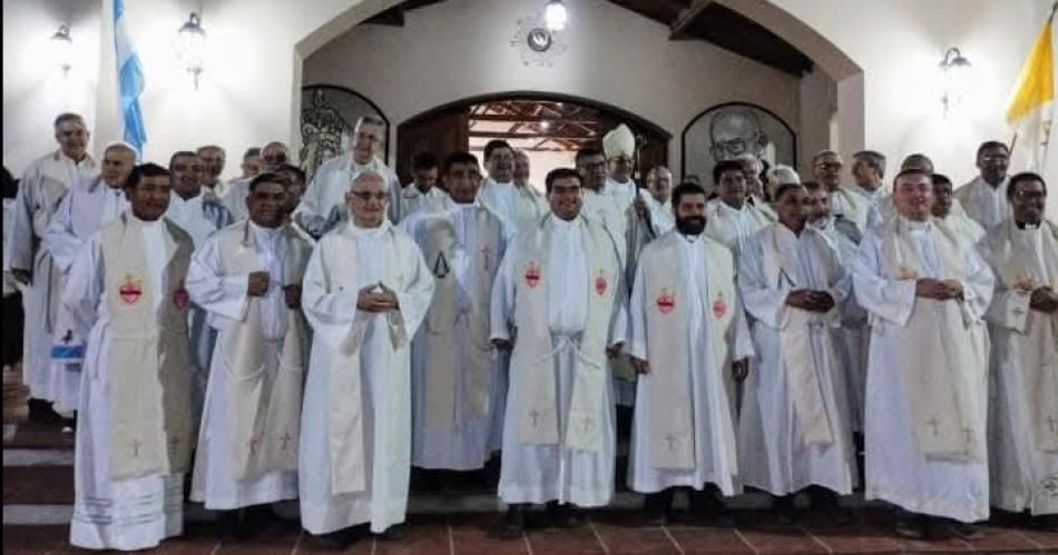 La Misa Crismal reunió a todos los sacerdotes de la diócesis de Añatuya