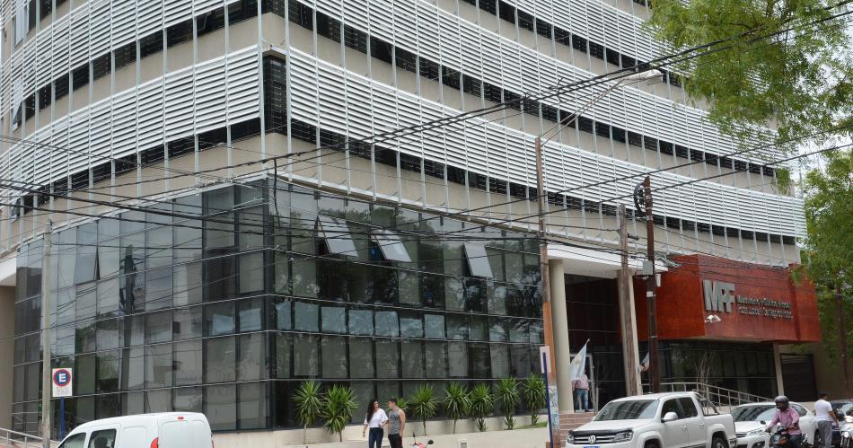 Tres alumnas de 14 y 15 antildeos acusan a ordenanza de abuso