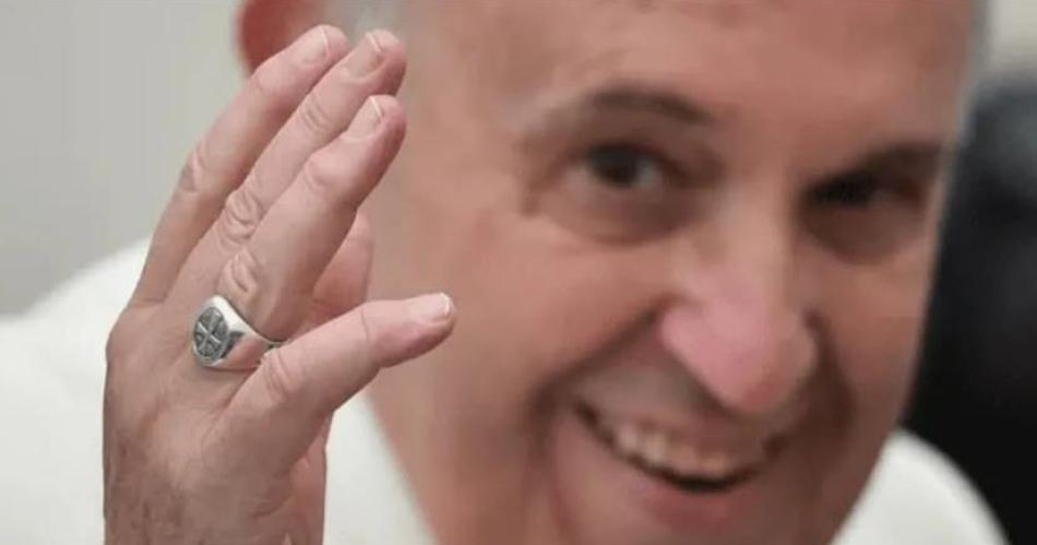 Qué es el anillo del pescador que usaba el Papa y por qué se lo destruye tras su muerte