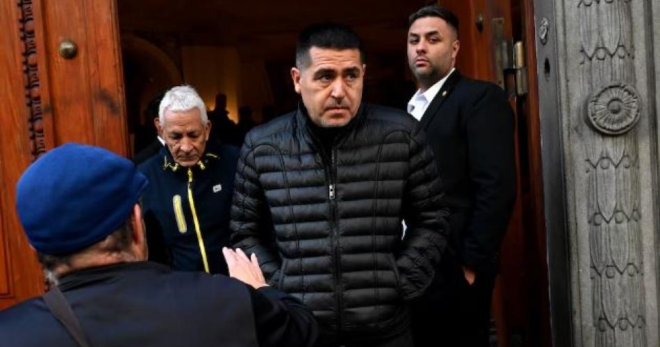 El fuacutetbol argentino despidioacute a Gatti