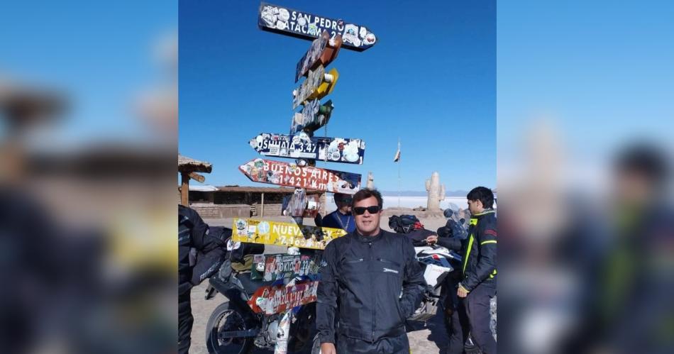 Fredy Molina quien por causas que son motivo de investigación cayó con su moto en una ruta en la ciudad de Cuzco