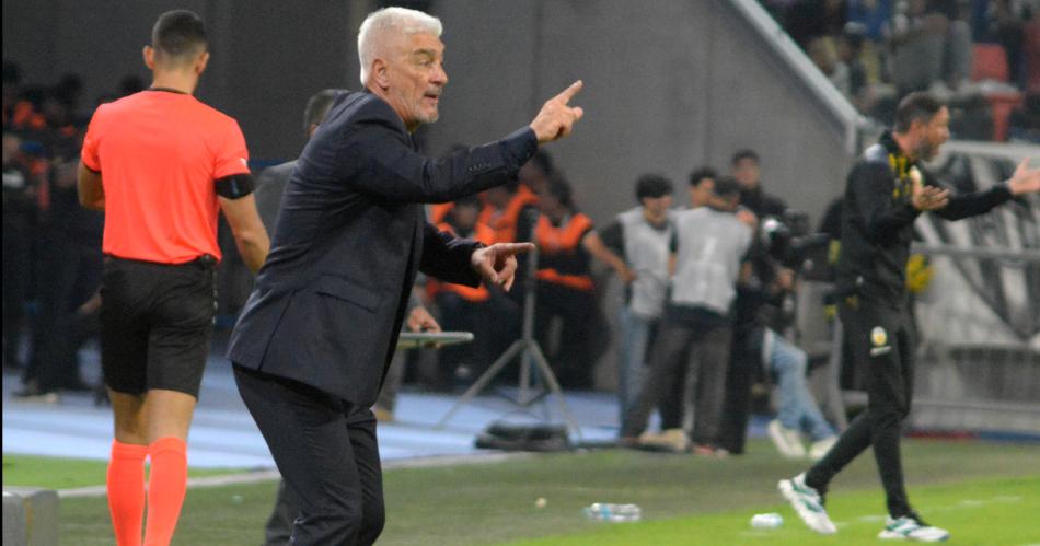 CENTRAL CÓRDOBA EL DT FUE CRÍTICO AÚN EN LA VICTORIA