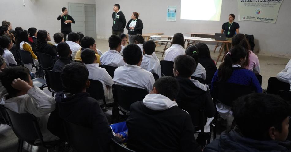 Derribando Mitos en Discapacidad tuvo lugar en la Esc Municipal Nordm 1