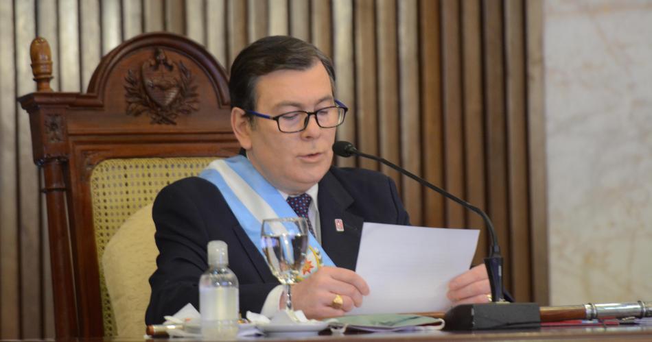 Discurso completo de Gerardo Zamora- celebrando los 205 antildeos de la Autonomiacutea Provincial